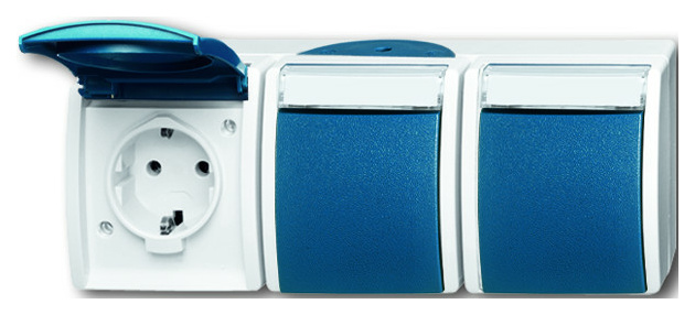 2300/3 EWN-53 Dreifachsteckdose waager./Name