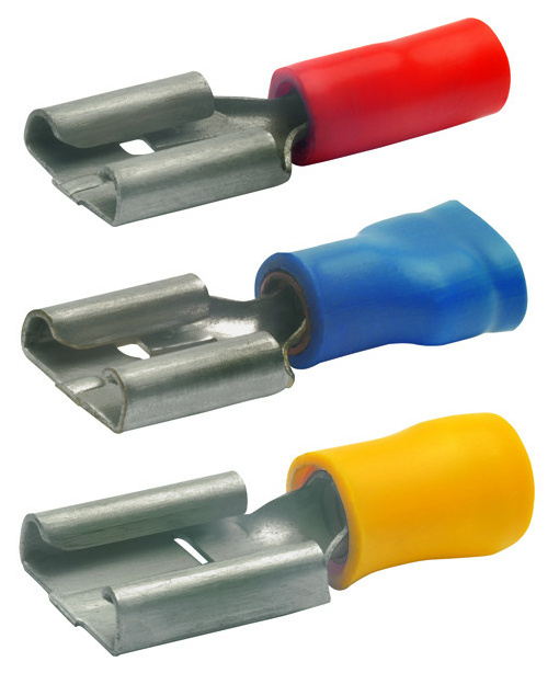 830/1 FLACHSTECKHUELSEN PVC